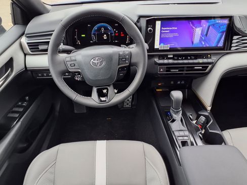 New 2026 Toyota Camry SE w/ Multimedia Upgrade Package image 7