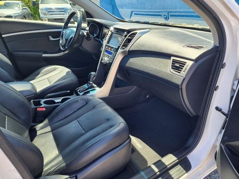 Used 2014 Hyundai Elantra GT w/ Option Group 03 FWD image 30