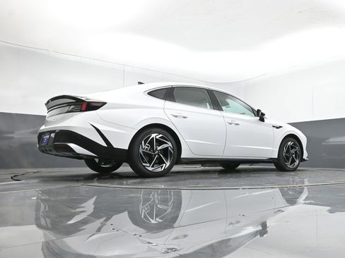 New 2026 Hyundai Sonata SEL FWD image 40