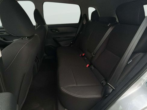 Used 2025 Nissan Rogue S FWD image 13