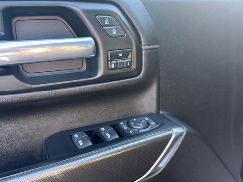 Used 2023 GMC Sierra 2500 AT4 w/ AT4 Premium Plus Package image 11