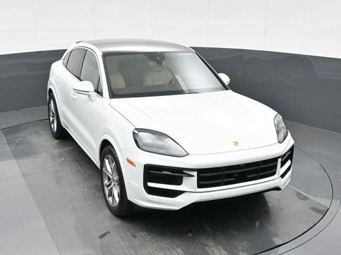 New 2026 Porsche Cayenne S image 32