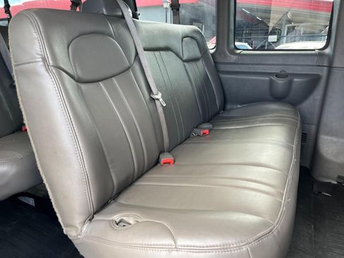 Used 2020 Chevrolet Express 3500 LS image 27