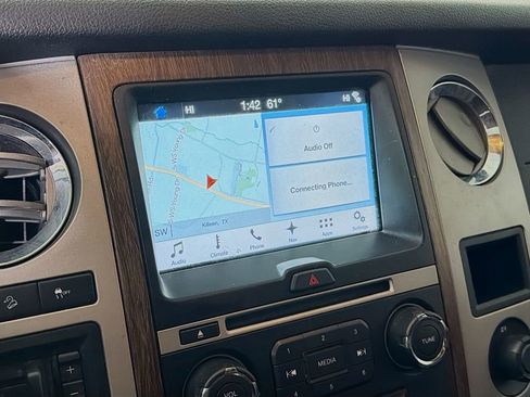 Used 2017 Ford Expedition EL King Ranch image 9