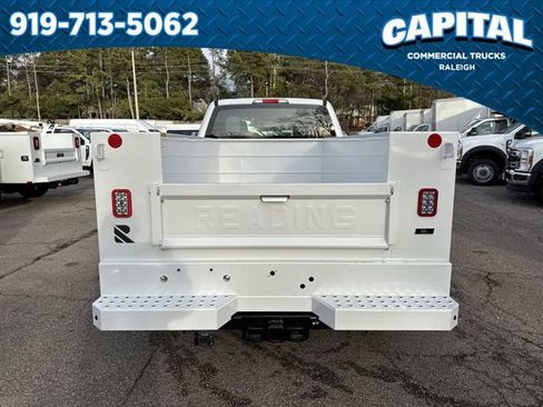 New 2026 Ford F250 XL w/ XL Chrome Package image 7