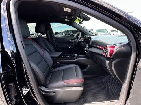Used 2025 Chevrolet Equinox RS w/ Safety and Technology Package AWD/4WD image 12