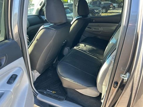 Used 2015 Toyota Tacoma PreRunner w/ SR5 Package image 6