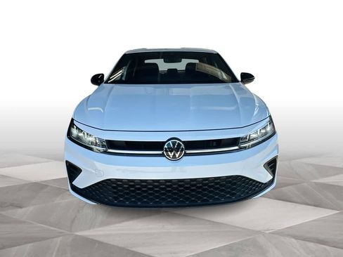Used 2025 Volkswagen Jetta Sport FWD image 3