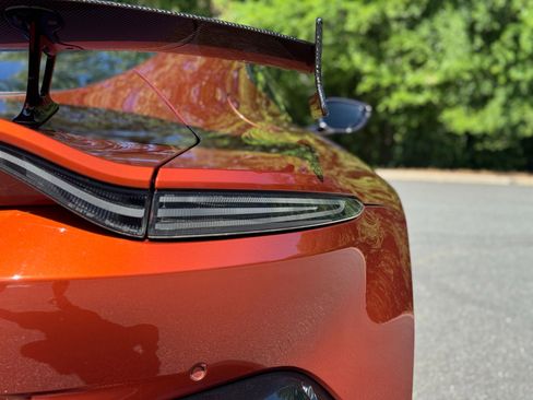 Used 2020 Aston Martin V8 Vantage Coupe RWD image 26
