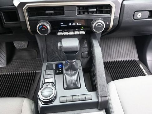 Used 2025 Toyota Tacoma SR5 image 7