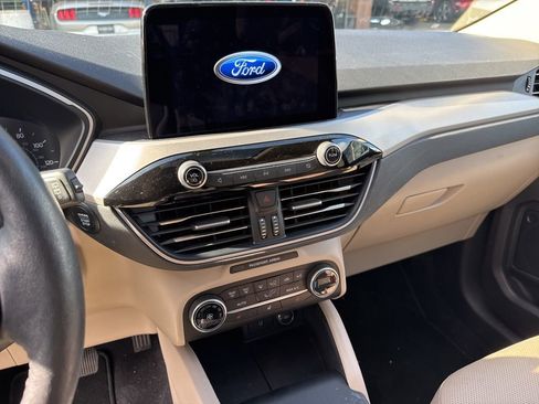 Certified 2020 Ford Escape SEL image 12