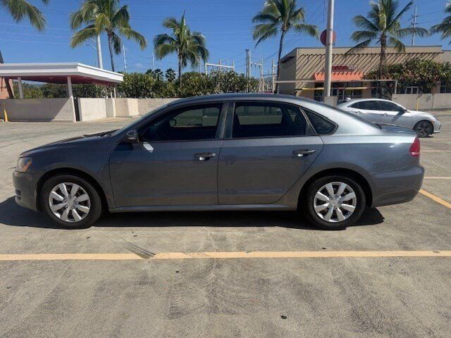 Used 2014 Volkswagen Passat 1.8T S FWD image 2