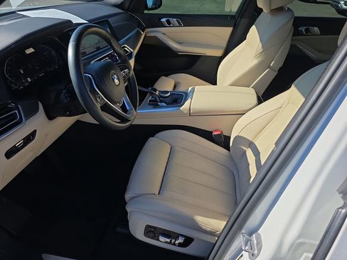 Certified 2022 BMW X5 xDrive40i image 8