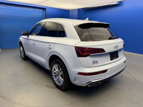 Used 2023 Audi Q5 2.0T Premium w/ Convenience Package AWD/4WD image 5