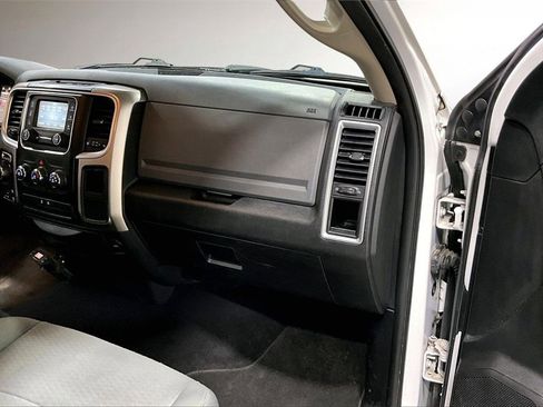 Used 2017 RAM 1500 Classic SLT image 24