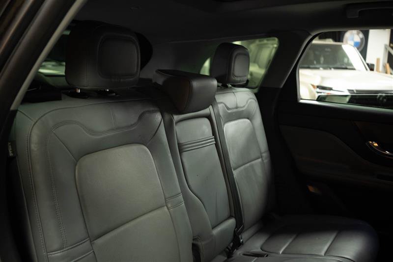 Used 2022 Lincoln Corsair FWD w/ Premium Package image 16