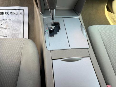 Used 2011 Toyota Camry LE FWD image 15