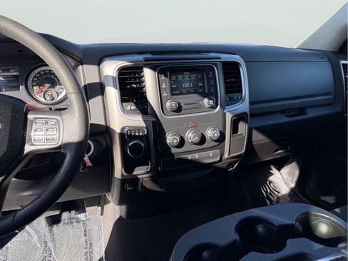 Used 2019 RAM 1500 Classic Warlock image 16