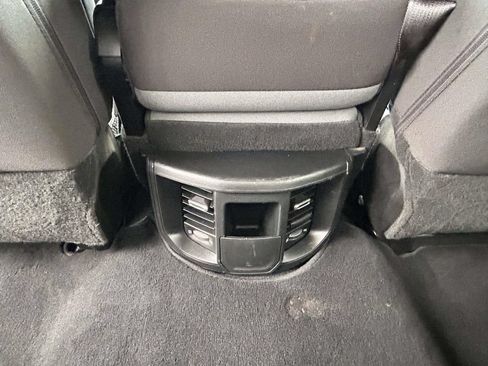 Used 2024 RAM 2500 Big Horn AWD/4WD image 10