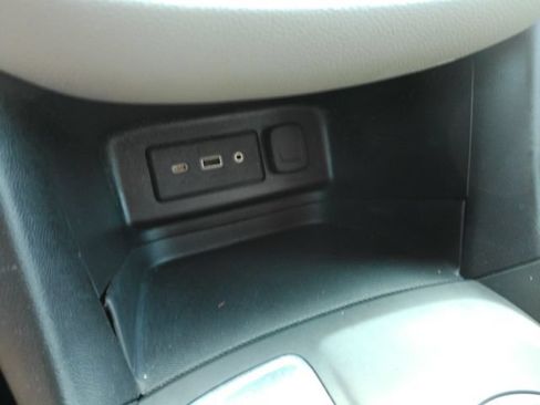 Used 2023 Chevrolet Equinox LS w/ LS Convenience Package FWD image 42