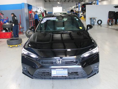 Used 2024 Honda Civic Sport image 3