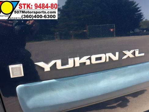 Used 2007 GMC Yukon XL SLT w/ SLT Preferred Equipment Group AWD/4WD image 13
