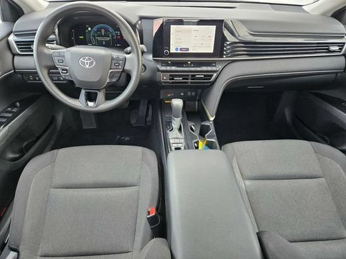 Used 2025 Toyota Camry LE FWD image 11