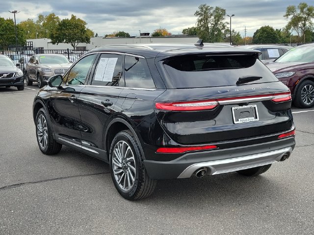 Used 2024 Lincoln Corsair Reserve w/ Equipment Group 201A AWD/4WD image 3
