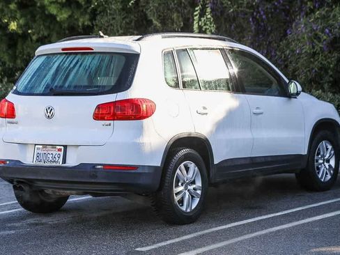 Used 2017 Volkswagen Tiguan S image 4