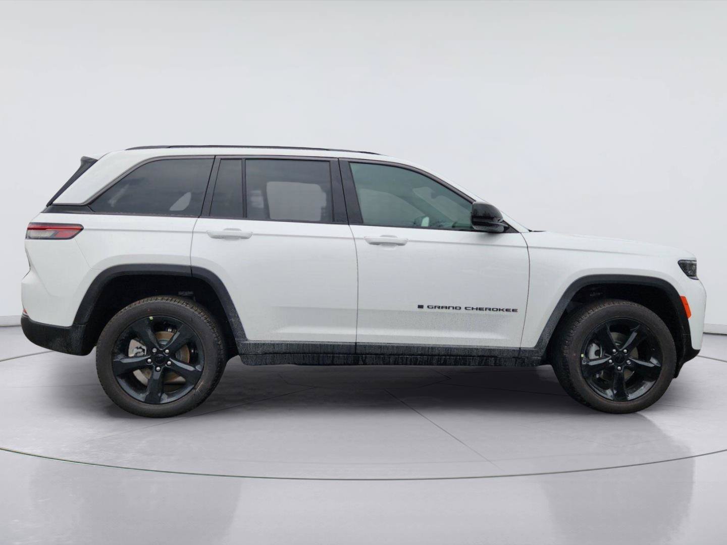 New 2026 Jeep Grand Cherokee Limited w/ Limited Altitude Package AWD/4WD image 6