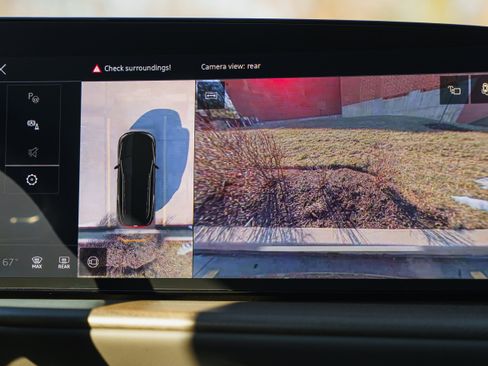 Used 2025 Audi Q5 Premium Plus w/ Premium Plus image 16