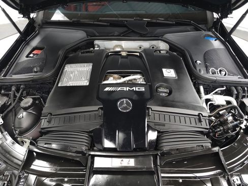 Used 2024 Mercedes-Benz AMG GT 63 image 36
