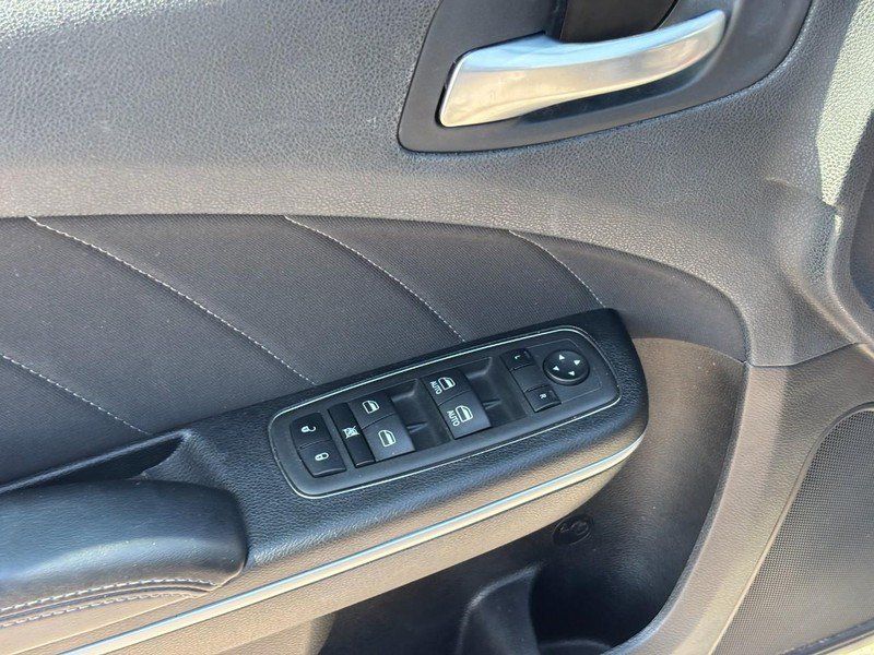 Used 2022 Dodge Charger SXT RWD image 17