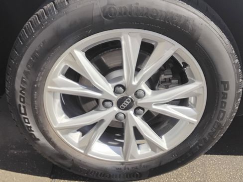 Certified 2025 Audi Q3 2.0T Premium w/ Convenience Package image 13