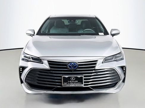 Used 2020 Toyota Avalon Limited w/ Advanced Safety Package FWD image 2