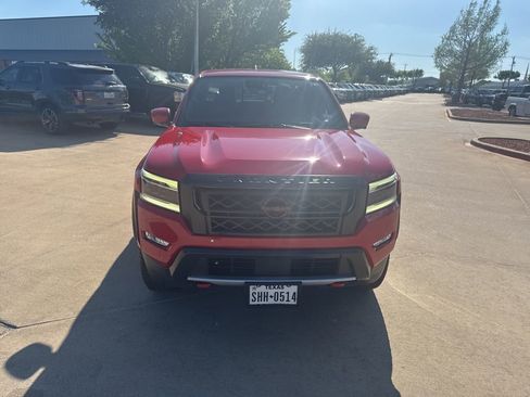 Certified 2022 Nissan Frontier Pro-X image 9