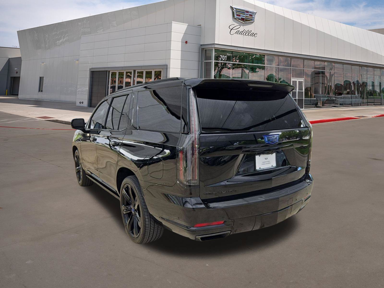 Certified 2026 Cadillac Escalade Platinum Sport w/ LPO, Floor Liner Package AWD/4WD image 4
