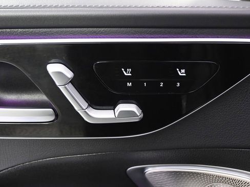 Used 2025 Mercedes-Benz C 300 4MATIC Sedan image 14