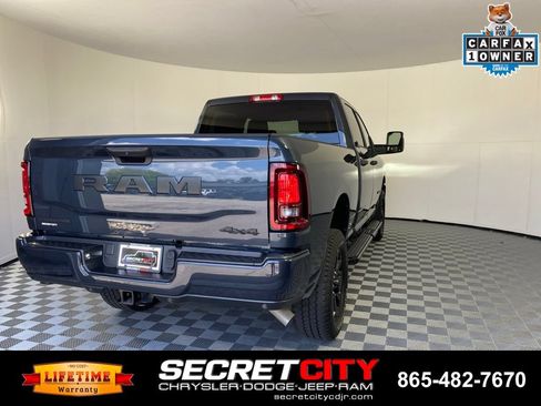 Used 2025 RAM 2500 Big Horn AWD/4WD image 7