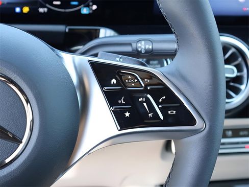 New 2026 Mercedes-Benz GLA 250 4MATIC image 33