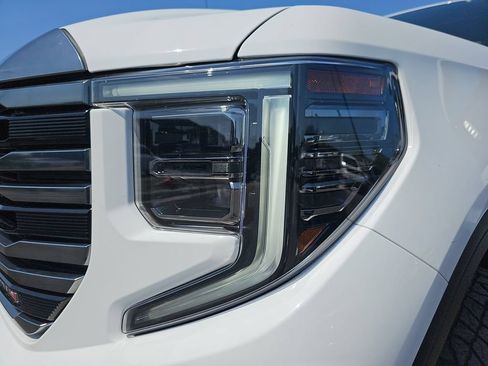 Used 2024 GMC Sierra 1500 AT4 w/ Technology Package AWD/4WD image 35