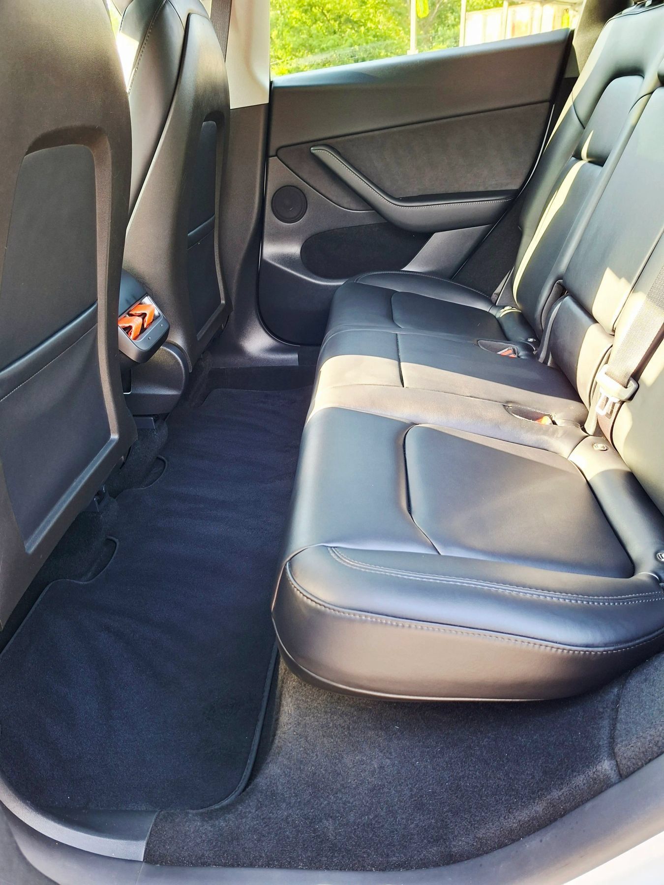 Used 2024 Tesla Model Y Long Range RWD image 10