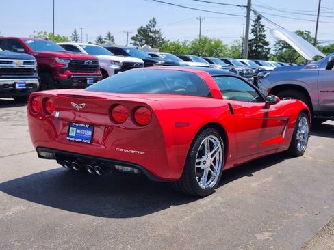 Used 2005 Chevrolet Corvette Coupe w/ Preferred Equipment Group RWD image 5