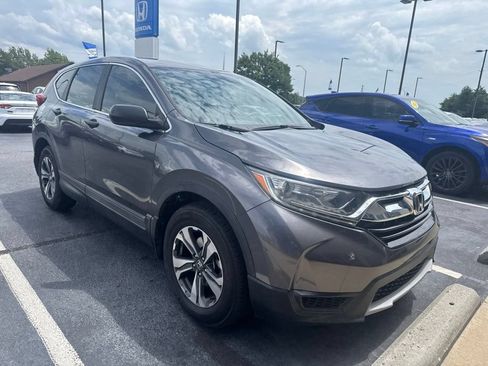 Used 2018 Honda CR-V LX image 2