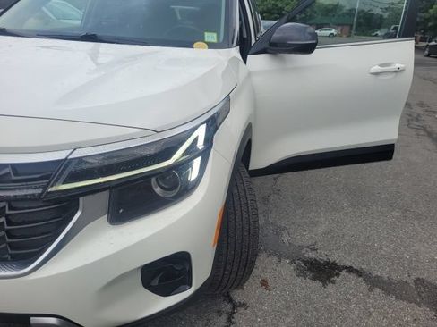 Certified 2024 Kia Seltos S AWD/4WD image 34