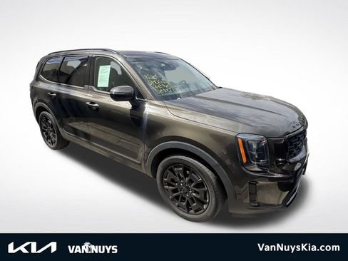 Used 2021 Kia Telluride EX w/ EX Premium Package AWD/4WD image 1