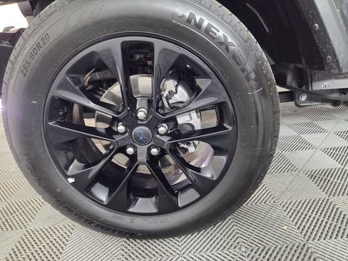 Certified 2025 Jeep Wrangler Sahara w/ Safety Group image 10