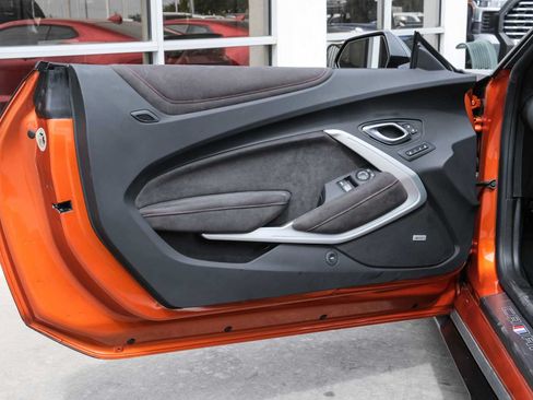 Used 2022 Chevrolet Camaro ZL1 RWD image 39