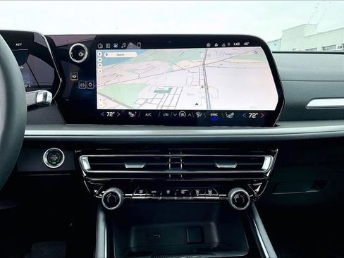 New 2026 Chevrolet Traverse LT w/ Sun and Wheel Package image 12