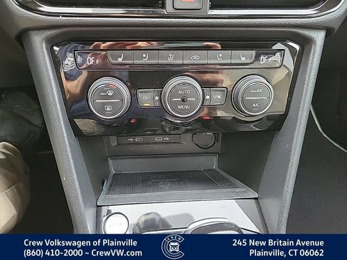 Certified 2023 Volkswagen Taos SEL AWD/4WD image 9